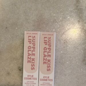 Kylie Cosmetics Supple Kiss Lip Gloss “Like Magic”